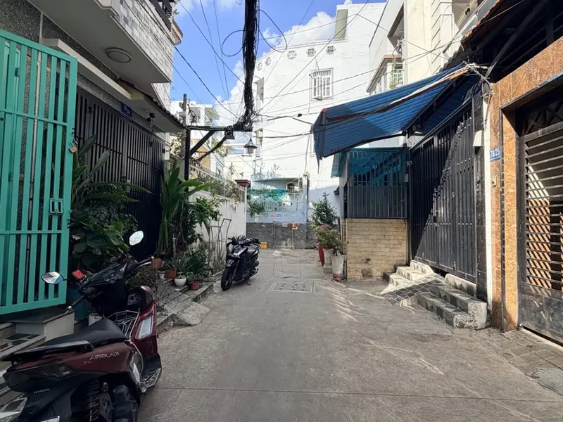 Nhà 4 Tầng Kiên Cố Giữa Khu Ẩm Thực Vạn Kiếp... Bán nhà riêng tại Cầu Kiệu, Hồ Chí Minh 01