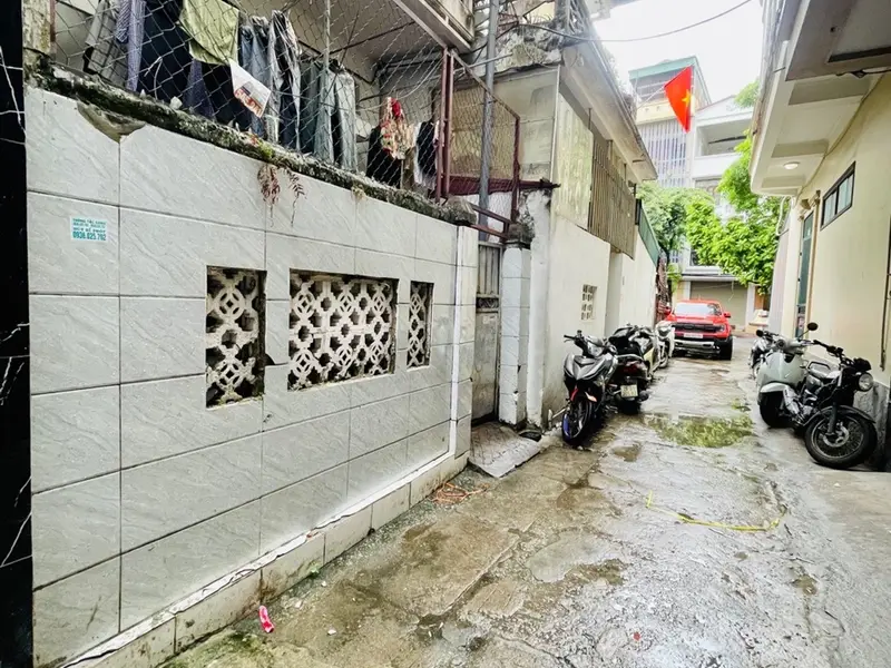 Bán nhà riêng 2 tầng gần phố Giáp Bát, ngõ ô tô đỗ cửa... Bán nhà riêng tại Tương Mai, Hà Nội 01