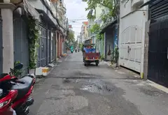 - NHÀ 2 TẦNG FULL NỘI THẤT (3,8mx12m) ÔTÔ ĐẬU CỬA - GIÁ 3xxTỉn - TẠI P9 GÒ VẤP - SỔ HOÀN CÔNG ĐỦ... Bán nhà riêng tại Thông Tây Hội, Hồ Chí Minh 04