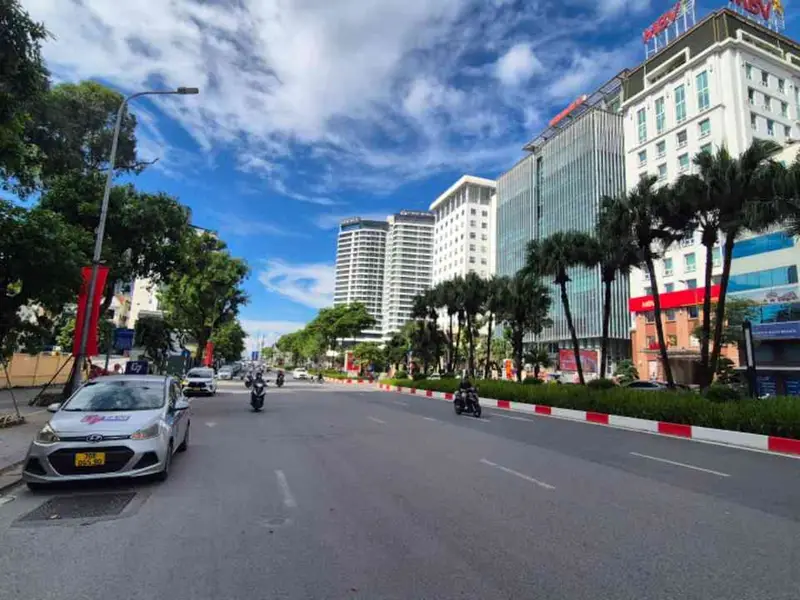 Căn hộ 3 phòng ngủ tại Liễu Giai Tower tầng trung, view Vinhome... Bán căn hộ chung cư tại Ngọc Hà, Hà Nội 01