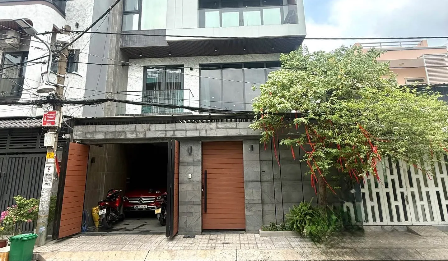 BIỆT THỰ 4 TẦNG TÂN PHÚ - NỘI THẤT XỊN SÒ - THANG MÁY + THIẾT BỊ THÔNG MINH - DTSD 380M2 - 26TY5 T... Bán nhà riêng tại Phú Thạnh, Hồ Chí Minh 01