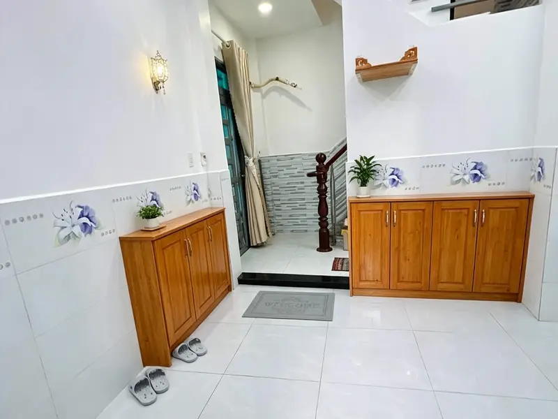 LÔ GÓC SÁT MẶT TIỀN HOÀNG DIỆU - HẺM XE TẢI - 5 TẦNG - NHỈNH 5 TỶ - SỔ VUÔNG ĐẸP... Bán nhà riêng tại Khánh Hội, Hồ Chí Minh 01