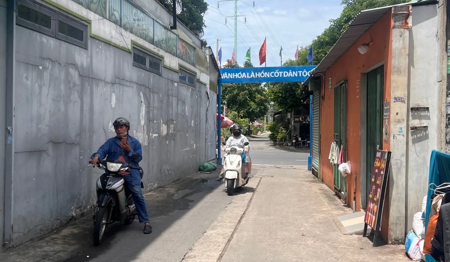 Nhà Nguyễn Sơn 2 tầng, ô tô đậu, chỉ 5.9 tỷ... Bán nhà riêng tại Phú Thọ Hòa, Hồ Chí Minh 01