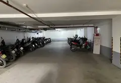 Mặt phố Trần Quốc Toản
Mặt tiền 8.1m Văn phòng thông sàn 2 thang máy
Tài sản hiếm... Bán nhà mặt phố tại Cửa Nam, Hà Nội 02