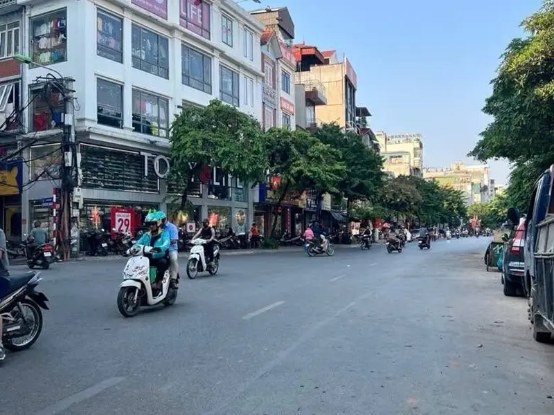 Nhà Mặt Phố Khương Đình – Kinh Doanh Sầm Uất, Vỉa Hè Rộng thênh thang.... Bán nhà mặt phố tại Khương Đình, Hà Nội 01