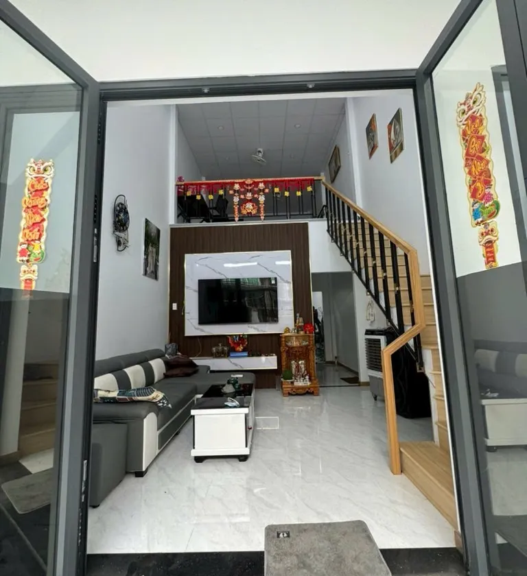 Bán nhà Hẻm Lâm Văn Bền, thuận tiện ngay Đường Nguyễn thị Thập giao Lâm Văn Bền... Bán nhà riêng tại Tân Thuận, Hồ Chí Minh 01