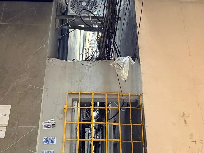 Nhà 4 tầng phân lô gần trung tâm với giá tốt cho đầu tư tại Trần Quốc Hoàn... Bán nhà riêng tại Nghĩa Đô, Hà Nội 01