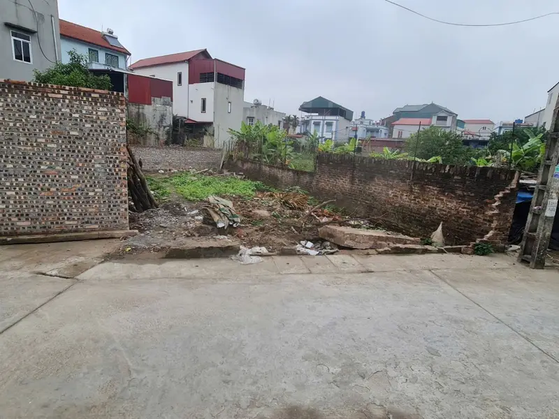 Cơ hội vàng sở hữu đất rộng 107m2 ô tô 🚘 vào đất trung tâm Á Lữ, Thuận Thành với giá hấp dẫn... Bán đất tại Thuận Thành, Bắc Ninh 01