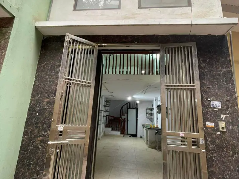 Nhà 5 tầng hiện đại tại Phường Thanh Liệt, Hà Nội - Tiện nghi, vị trí tiềm năng... Bán nhà riêng tại Thanh Liệt, Hà Nội 01