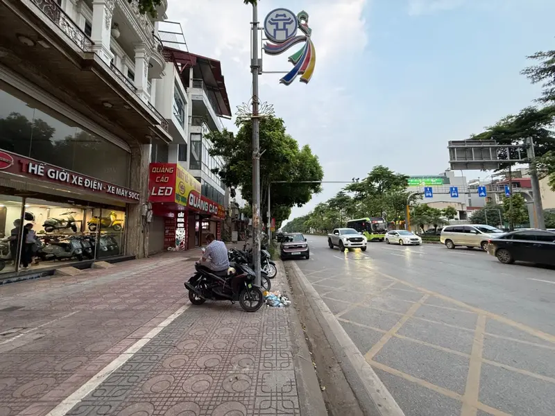 Tòa nhà mặt phố Ngô Gia Tự đẳng cấp, 7 tầng thang máy, vị trí kinh doanh vàng... Bán nhà mặt phố tại Việt Hưng, Hà Nội 01
