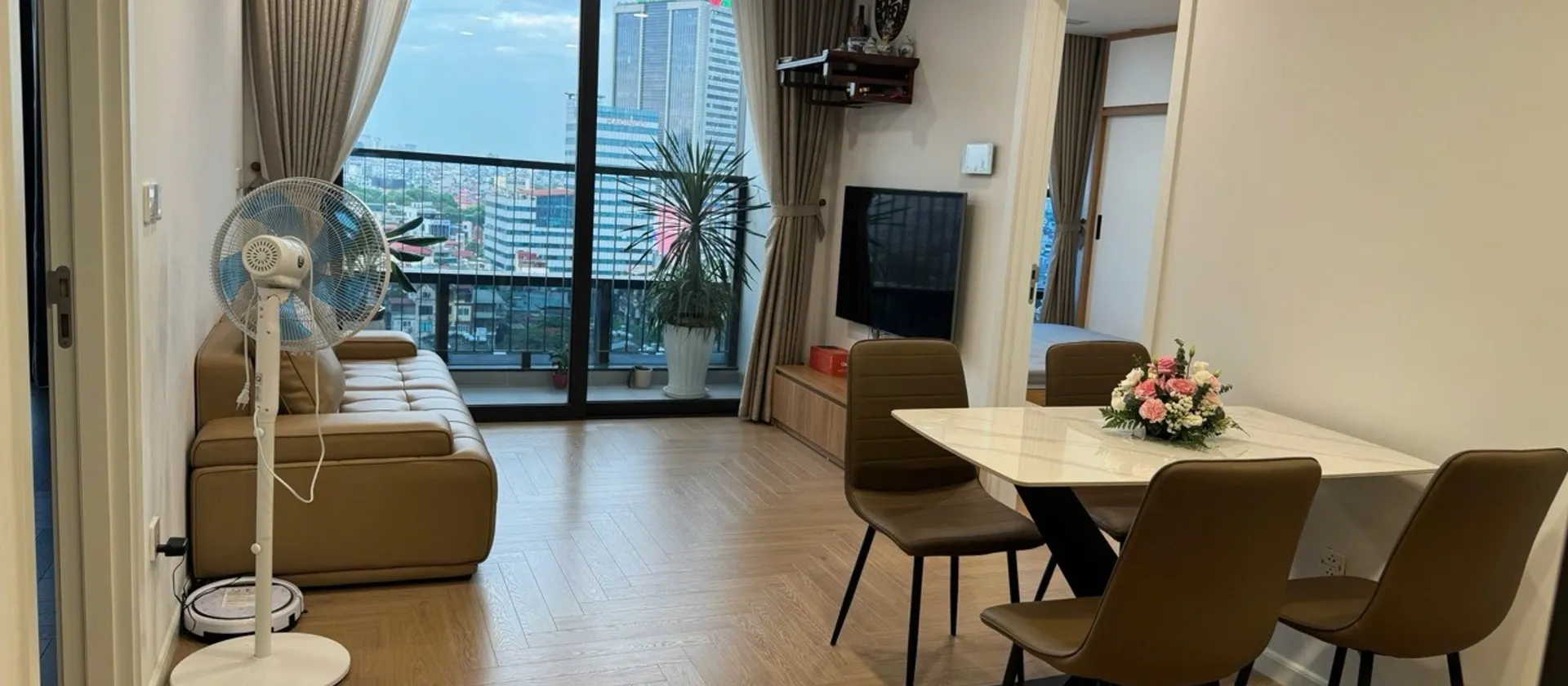 Căn hộ 2 phòng ngủ tại phường Đống Đa, giá giảm còn 7.7 tỷ... Bán căn hộ chung cư tại Đống Đa, Hà Nội 01