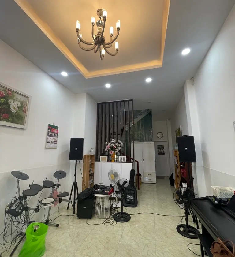 Nhà q7 bán gấp, Gần Hoàng Trọng Mậu,cầu Nguyễn Khoái,... Bán nhà riêng tại Tân Hưng, Hồ Chí Minh 01