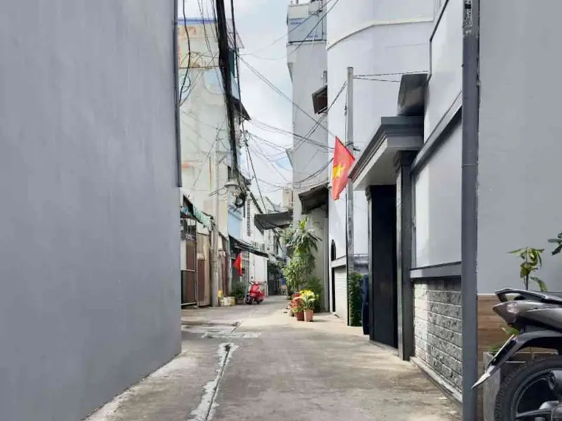Nhà sang, hẻm rộng, ô tô dừng thoải mái tại Tân Hòa... Bán nhà riêng tại Tân Hòa, Hồ Chí Minh 01