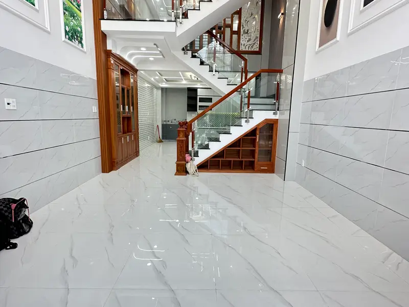 MẶT TIỀN KINH DOANH ĐƯỜNG 8M THÔNG.
DT. 4,5 X 17 M. 5 TẦNG. GIÁP CHỢ BÀ HOM. CÁCH KHU TÊN LỬA 5 P... Bán nhà riêng tại Bình Tân, Hồ Chí Minh 01