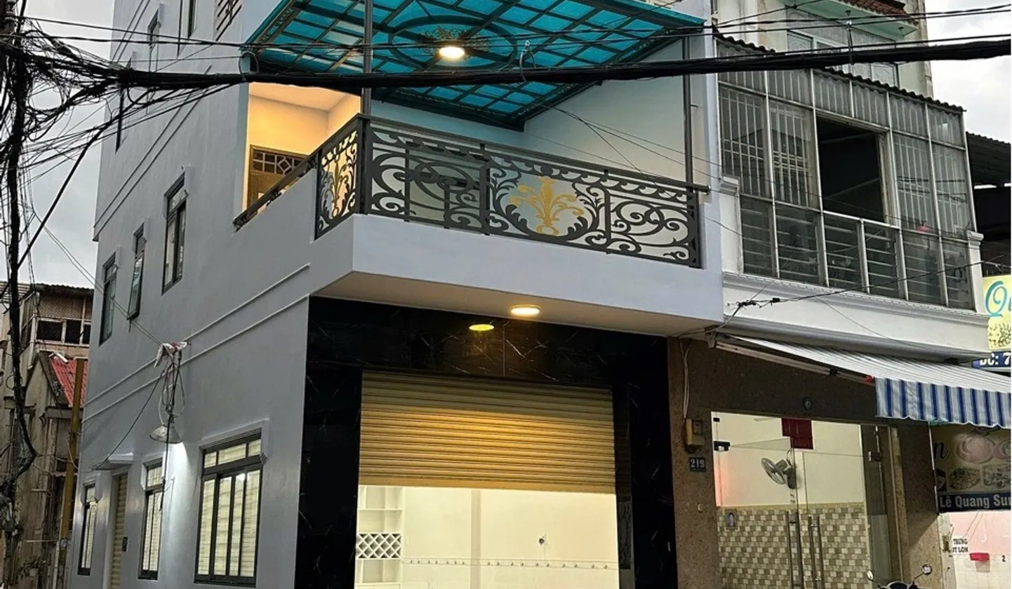 Nhà Góc Ba Mặt Tiền Đẳng Cấp Tại Quận 6... Bán nhà mặt phố tại Bình Tây, Hồ Chí Minh 01