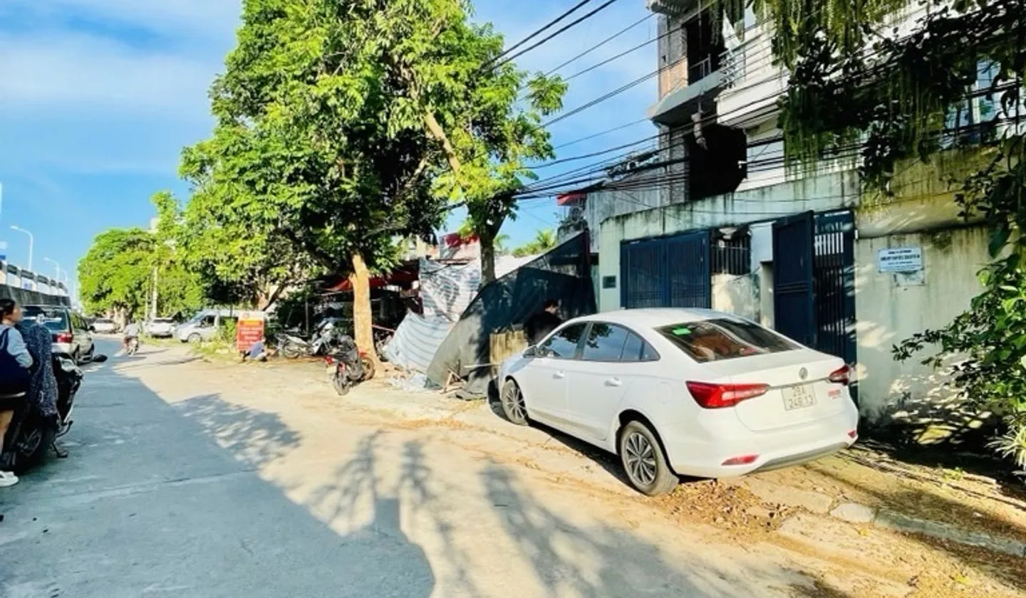 Bán nhà mặt phố 5 tầng Tây Hồ diện tích 110m2, ô tô đỗ cửa... Bán nhà mặt phố tại Phú Thượng, Hà Nội 01