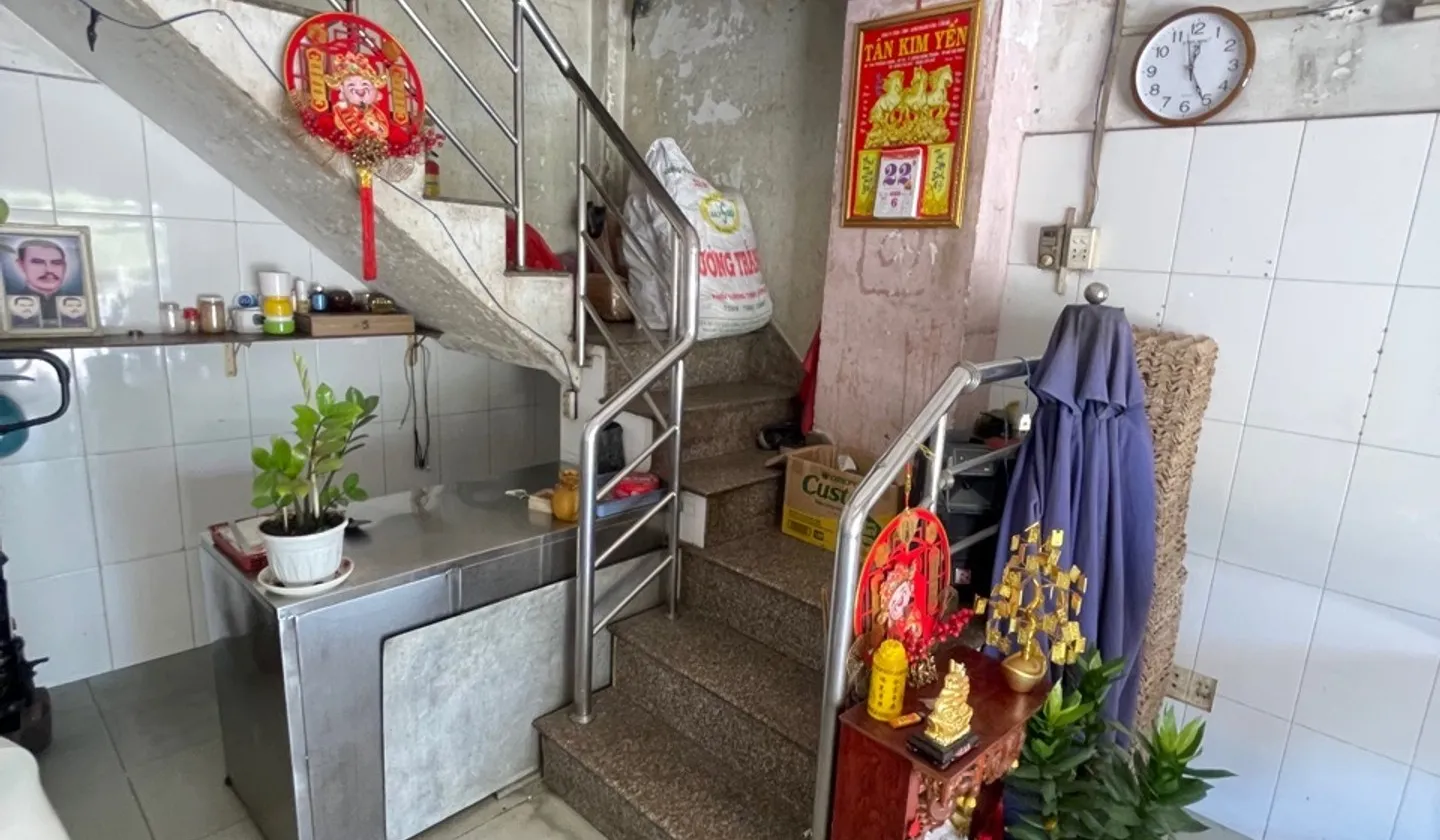 Bán nhà mặt tiền 4 tầng tại quận trung tâm, mặt tiền 4.3m... Bán nhà mặt phố tại Đông Hưng Thuận, Hồ Chí Minh 01