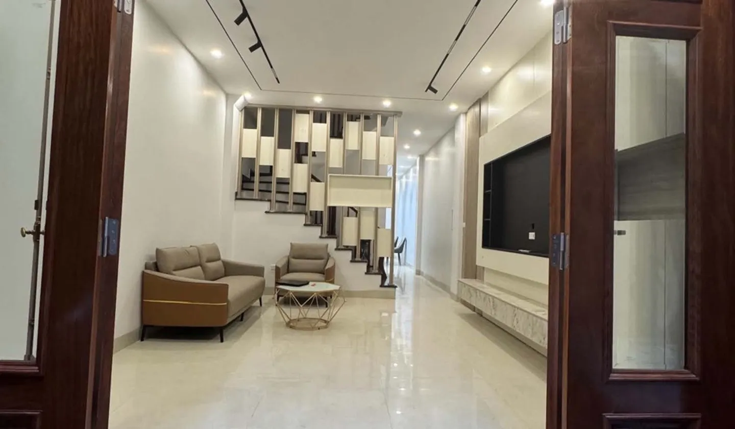 Bán nhà 5.5 tầng 60m2 tại Giải Phóng, Hà Nội... Bán nhà riêng tại Hoàng Liệt, Hà Nội 01