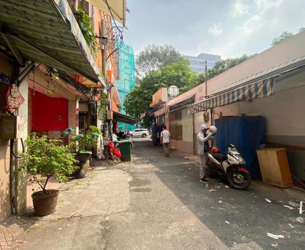 Nhà đẹp trung tâm Quận 10, 4PN, giá hấp dẫn... Bán owner_side tại Hòa Hưng, Hồ Chí Minh 01
