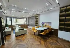 Bán nhà 6 tầng thang máy full nội thất mặt tiền 5m ô tô 7 chỗ tránh nhau khu phân lô Nguyễn Văn Cừ... Bán nhà riêng tại Bồ Đề, Hà Nội 01