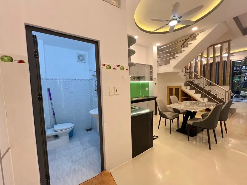 Nhà đẹp 3 tầng hẻm Âu Dương Lân, không gian sống lý tưởng... Bán nhà riêng tại Chánh Hưng, Hồ Chí Minh 01