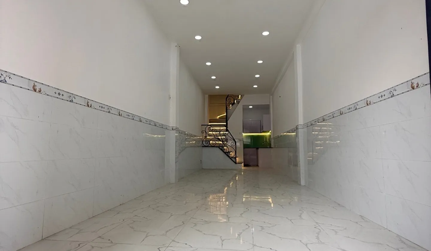 Bán nhà mặt phố 2 tầng, 33.9m2 tại phường Chợ Lớn, Quận 5... Bán nhà mặt phố tại Chợ Lớn, Hồ Chí Minh 01