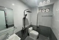 Bán nhà riêng 5 tầng lô góc tại vị trí thuận tiện, gần hồ Sen, giá 6.6 tỷ... Bán nhà riêng tại Đại Thanh, Hà Nội 07