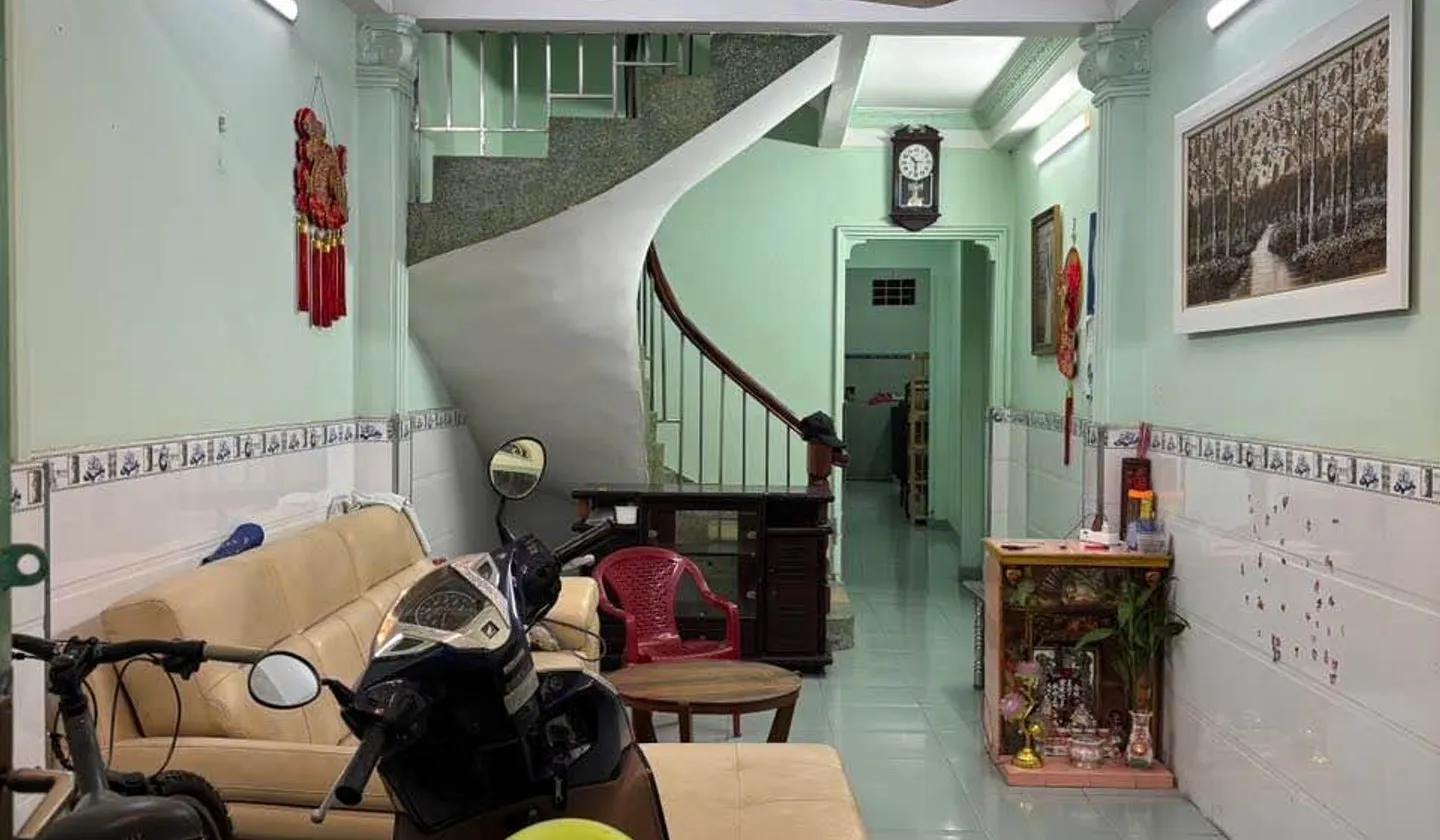 Cơ hội sở hữu nhà 3 tầng Dạ Nam giá sốc, giảm tiếp 600 triệu... Bán nhà riêng tại Chánh Hưng, Hồ Chí Minh 01