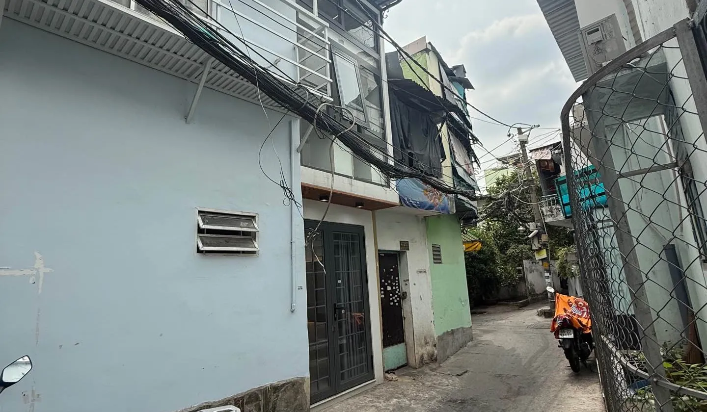 Bán nhà riêng kết cấu 1 trệt 2 lầu, 2 phòng ngủ tại Gò Vấp... Bán nhà riêng tại Gò Vấp, Hồ Chí Minh 01