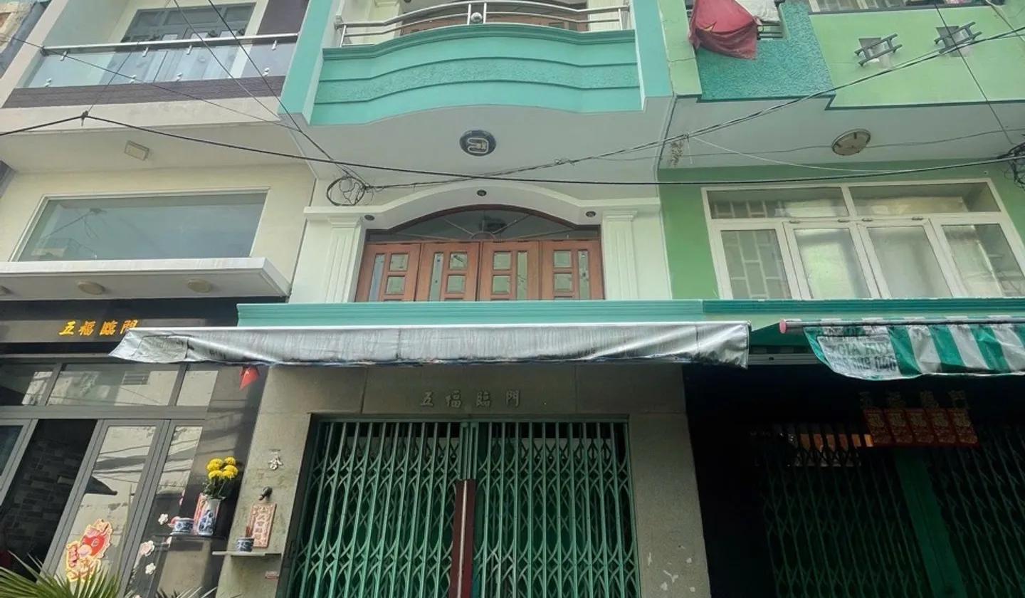 Nhà 5 tầng hẻm rộng quận 11, tiện nghi đầy đủ... Bán nhà riêng tại Minh Phụng, Hồ Chí Minh 01