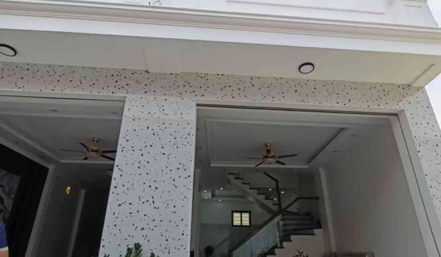 Nhà Mặt Ngõ Ô Tô Đỗ Cửa, Kiên Cố 3 Tầng Tại Trung Tâm Dương Kinh... Bán nhà riêng tại Hưng Đạo, Hải Phòng 01