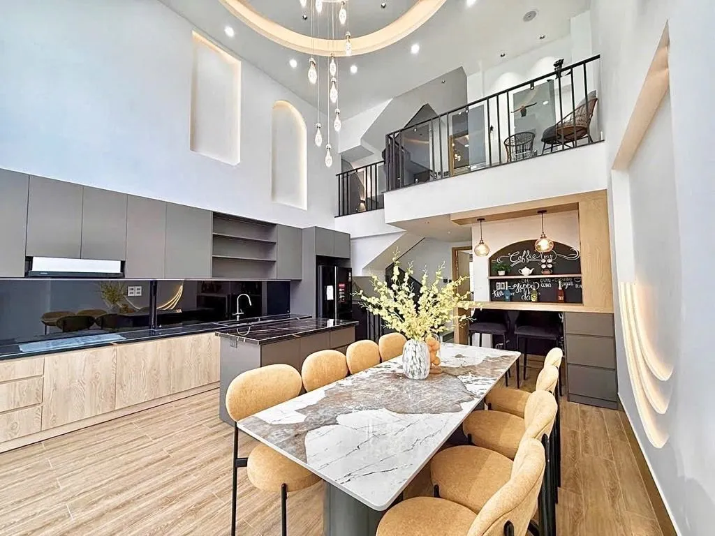 MT ĐƯỜNG SỐ 7 – 6 TẦNG THANG MÁY – FULL NỘI THẤT – 13,9 TỶ

📐 5,14 × 15,5m | ~79m²... Bán nhà mặt phố tại Thông Tây Hội, Hồ Chí Minh 01