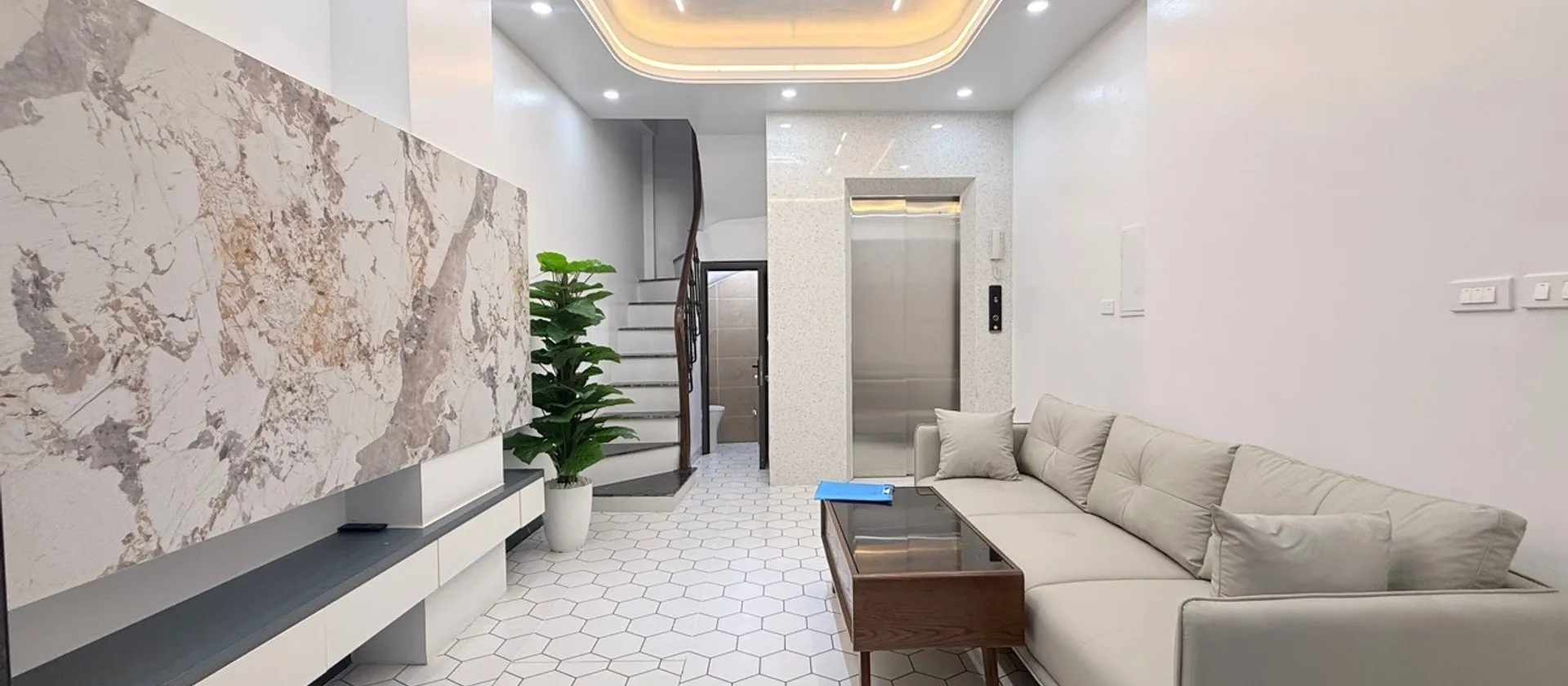 Phố VIP Hào Nam, 32m2 x 6T THANG MÁY, BA GÁC ĐỖ CỬA, NGÕ NÔNG SÁT PHỐ - 10.3 tỷ... Bán nhà riêng tại Ô Chợ Dừa, Hà Nội 01