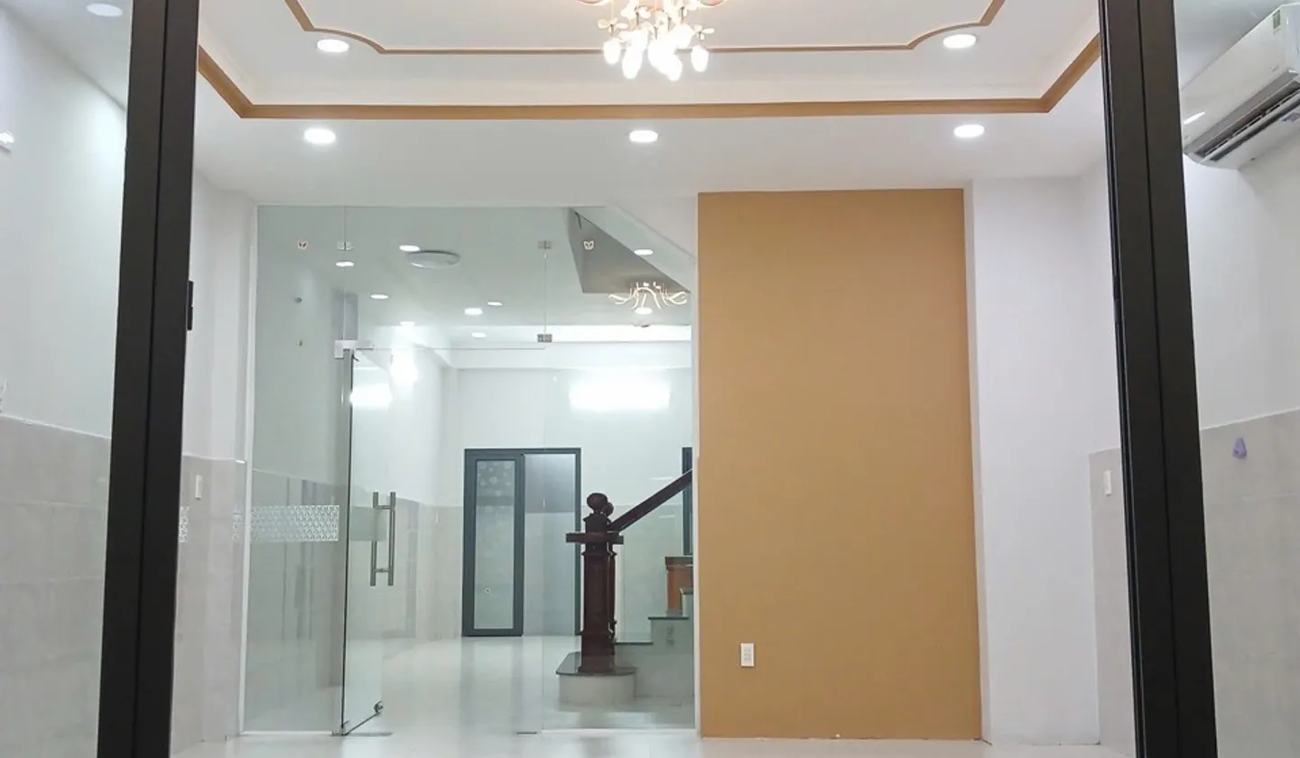 Nhà 4 tầng 4 phòng ngủ rộng 84m2 tại Tân Phú giá 7.8 tỷ... Bán nhà riêng tại Tân Sơn Nhì, Hồ Chí Minh 01