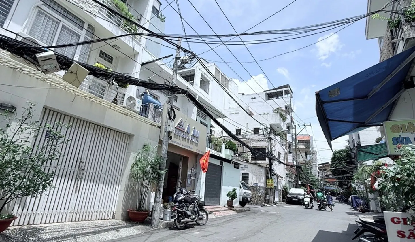Cơ hội hiếm có: Nhà 2 tầng ,ngang 5 m ,Nơ Trang Long giá tốt đáng sở hữu ngay... Bán nhà riêng tại Bình Thạnh, Hồ Chí Minh 01