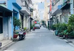 Nhà cấp 4 2 mặt hẻm xe hơi, quỹ đất 82m² tại quận Bình Tân sát eaon Tân Phú... Bán nhà riêng tại Bình Hưng Hòa, Hồ Chí Minh 05