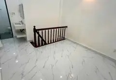 Nằm trong hẻm một sẹc rộng, cách mặt tiền đường lớn chỉ hơn 100m, căn nhà sở hữu vị trí cực kỳ thuậ... Bán nhà riêng tại Chợ Quán, Hồ Chí Minh 07