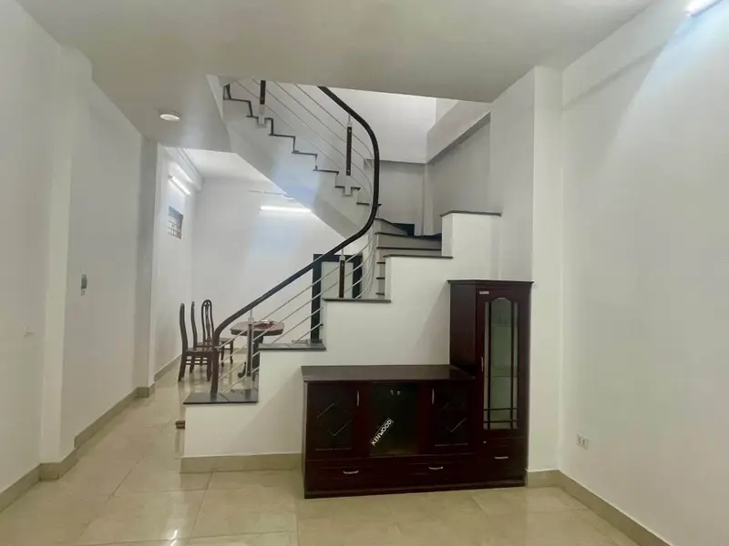NHÀ RIÊNG PHỐ Ô CÁCH – NGÕ NÔNG – GẦN Ô TÔ TRÁNH – 43,8m-GIÁ 7,1tỷ VNĐ NHÀ ĐẸP Ở NGAY 🔥... Bán nhà riêng tại Việt Hưng, Hà Nội 01