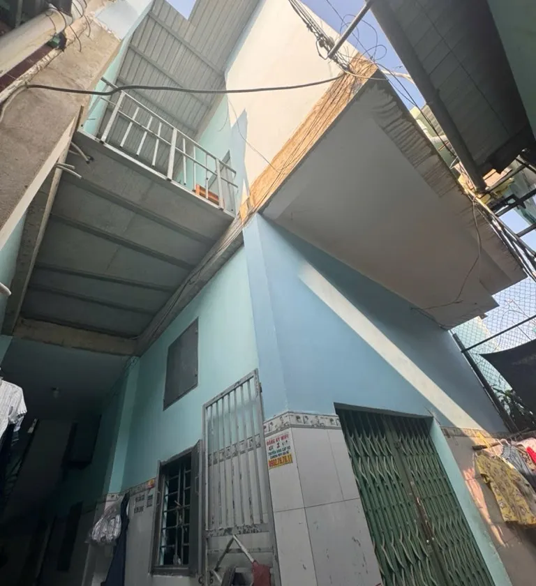 Nhà 2 tầng 7pn 7wc đường bờ sông,sát kênh tham lương khu Tân Tạo,hẻm xe máy 2m... Bán nhà riêng tại Tân Tạo, Hồ Chí Minh 01