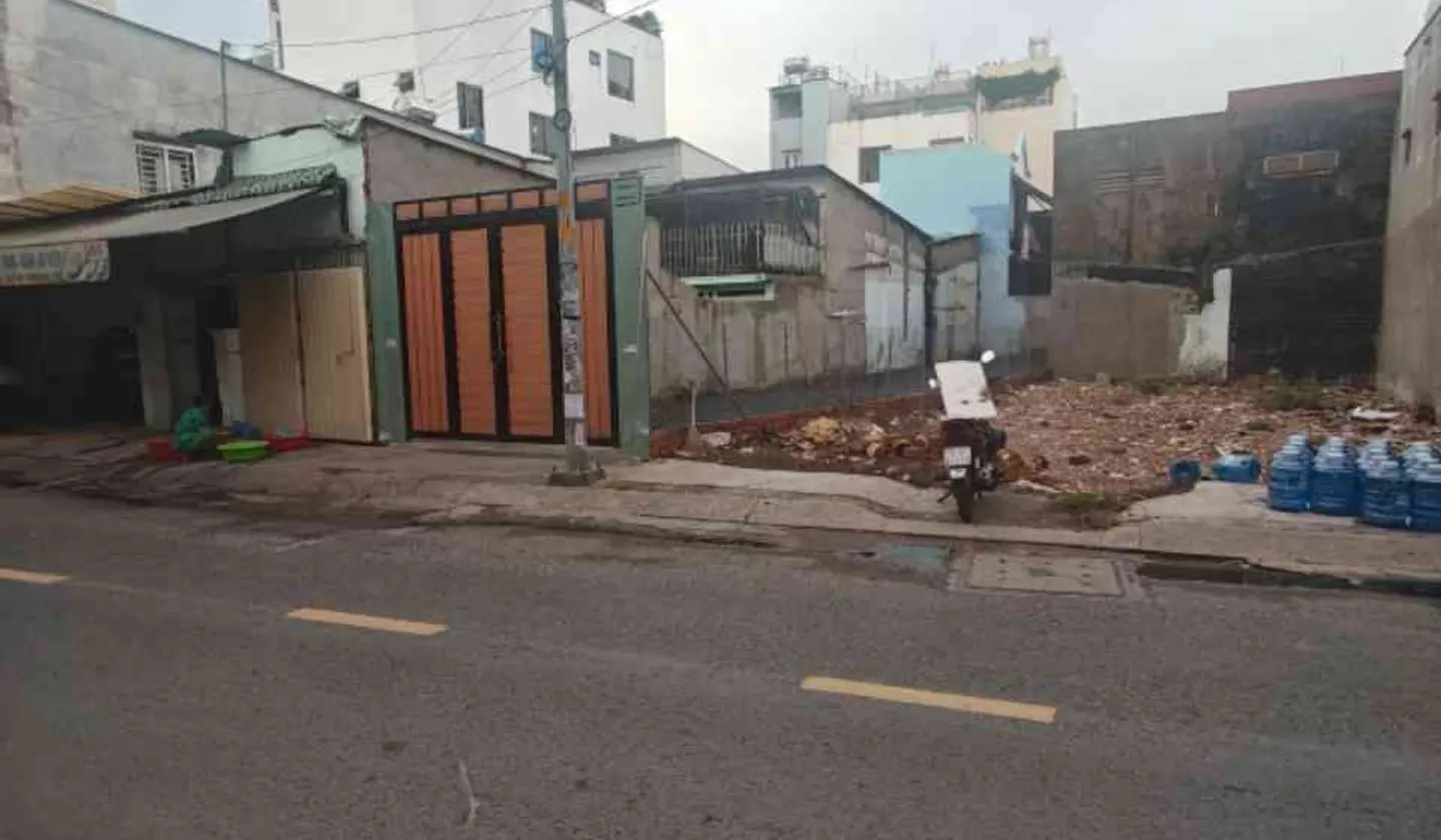 Bán đất 2 mặt tiền tại Bình Trị Đông, Bình Tân với vị trí chiến lược gần Hương lộ 2 và Tân Hòa Đông... Bán đất tại Bình Trị Đông, Hồ Chí Minh 01
