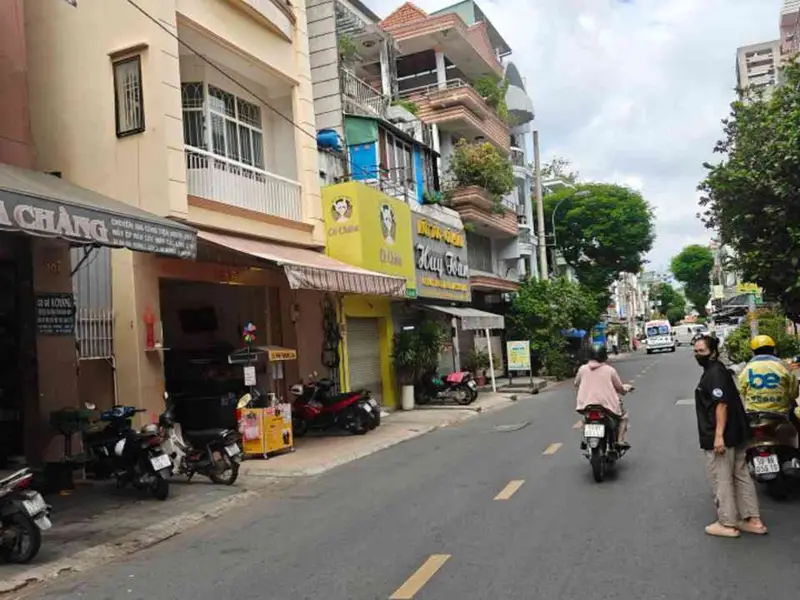 Nhà 2 mặt tiền Hòa Hảo, sầm uất, giá chỉ 16.5 tỷ... Bán nhà mặt phố tại Diên Hồng, Hồ Chí Minh 01