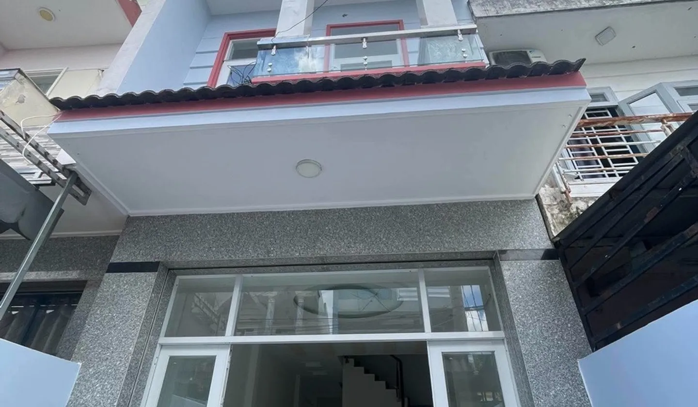 Cơ hội sở hữu nhà 3 tầng hiện đại, hẻm rộng, an ninh Nguyễn Thị Tú... Bán nhà riêng tại Bình Tân, Hồ Chí Minh 01