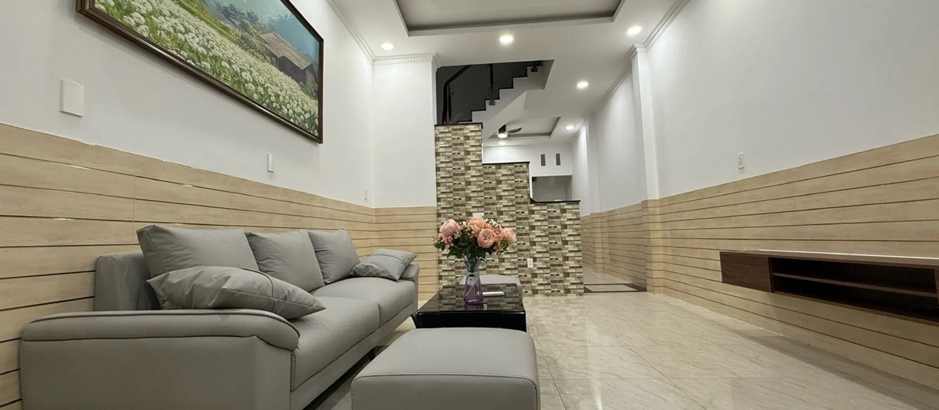 BÁN 3 CĂN NHÀ MỚI 2 TẦNG GẦN BẾN XE MIỀN ĐÔNG MỚI – 135M² – Ô TÔ ĐỖ CỬA – GIÁ 5,8 TỶ... Bán nhà riêng tại Long Bình, Hồ Chí Minh 01