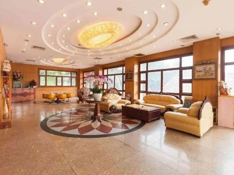 Cơ hội hiếm có sở hữu khách sạn 8 tầng rộng 2700m2 tại phường Bình Hòa, TP.HCM... Bán nhà mặt phố tại Bình Hòa, Hồ Chí Minh 01