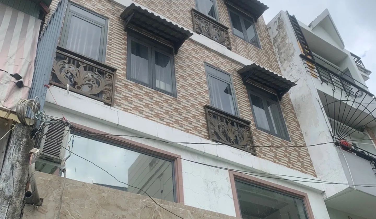 Bán nhà riêng 4 tầng tại Dương Quảng Hàm, diện tích 64.5m2, giá 10.8 tỷ đồng... Bán nhà riêng tại An Nhơn, Hồ Chí Minh 01