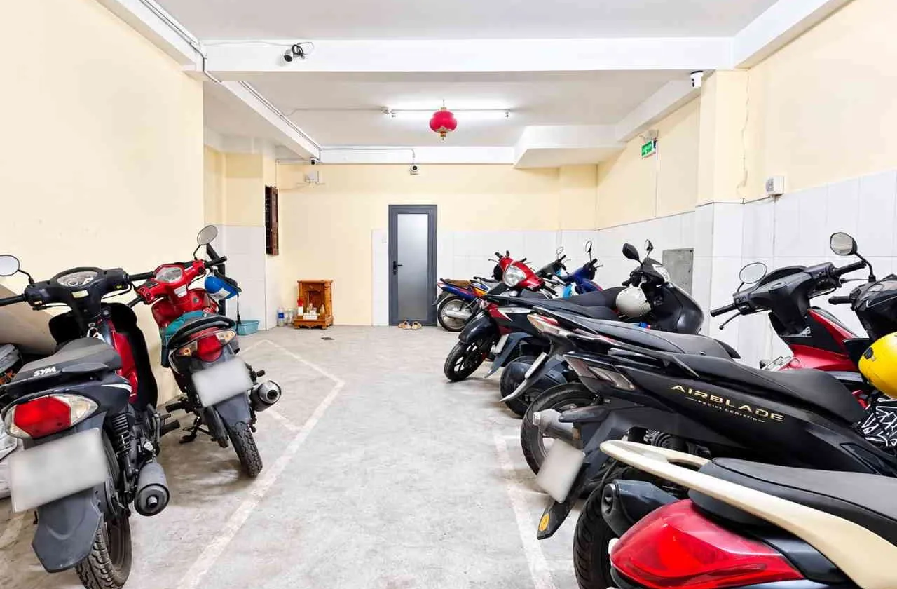 TÒA CHDV KHU TÊN LỬA 5 TẦNG 105M2 THU NHẬP 90 TR/TH NHỈNH 13 TỶ... Bán nhà riêng tại An Lạc, Hồ Chí Minh 01