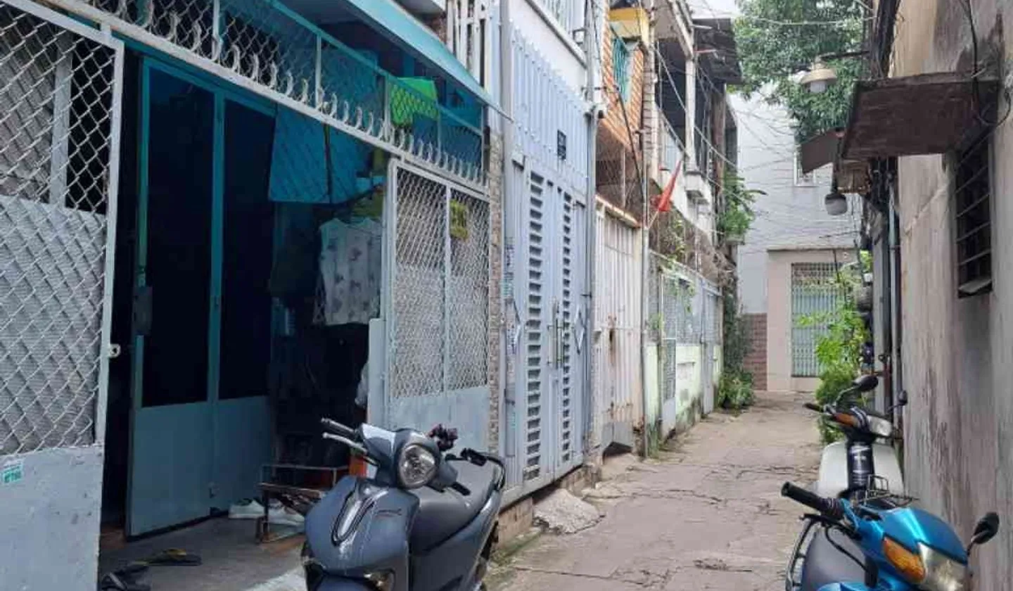 Bán nhà riêng 73m² nở hậu, 6 phòng ngủ, phường Hòa Bình, quận 11 cũ... Bán nhà riêng tại Hòa Bình, Hồ Chí Minh 01