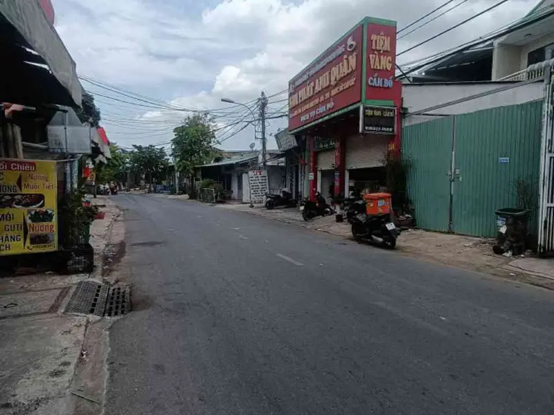 Bán đất mặt tiền kinh doanh tại xã Xuân Thới Thượng, diện tích 100,5 m², pháp lý có sổ... Bán đất tại Bà Điểm, Hồ Chí Minh 01