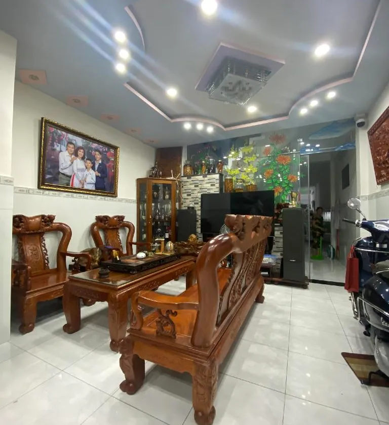 Bán nhà mặt phố 3 tầng, 4 phòng ngủ tại quận Tây Hồ... Bán nhà mặt phố tại Tân Bình, Hồ Chí Minh 01