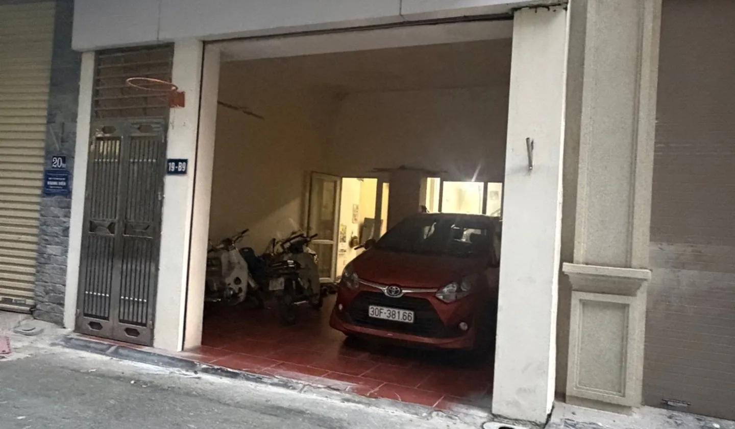 Bán nhà mặt phố tại trung tâm Gia Lâm Long Biên HN diện tích 72m2, ô tô đỗ cửa, pháp lý đầy đủ... Bán nhà mặt phố tại Gia Lâm, Hà Nội 01
